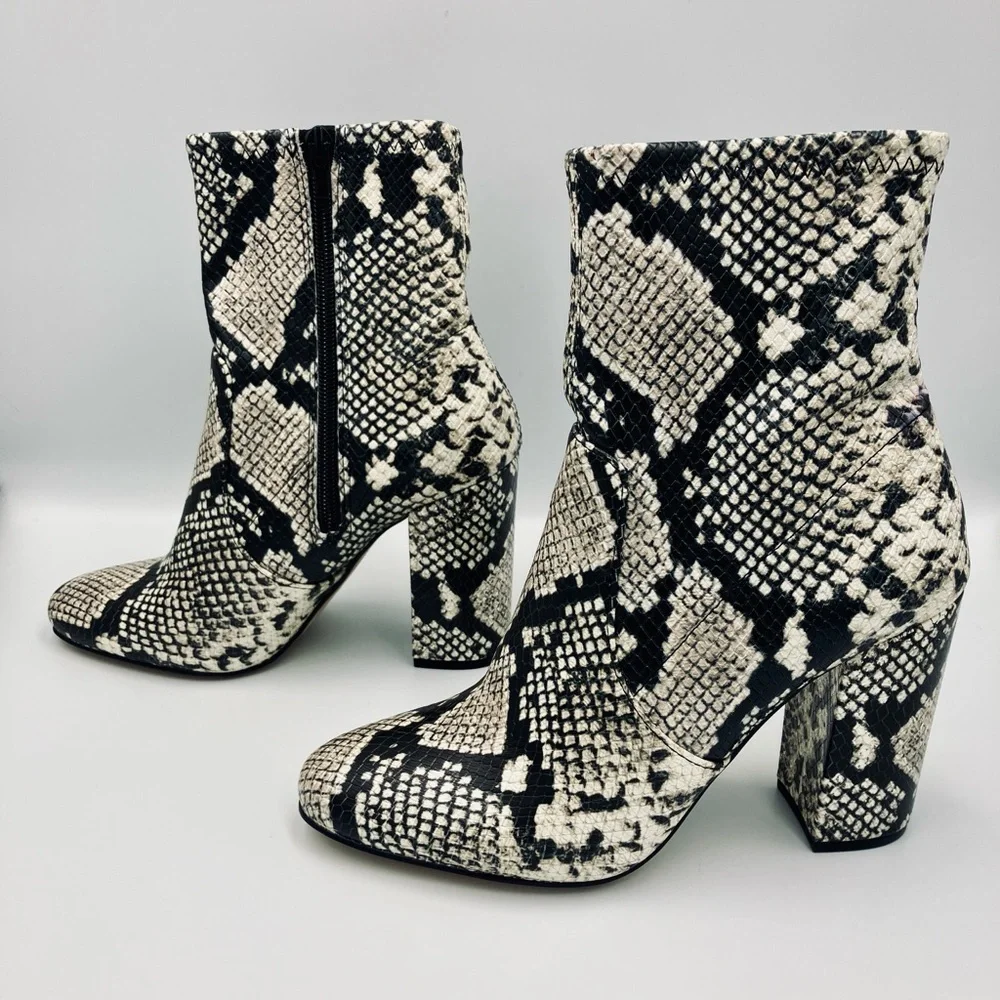 Aldo Aurella 3.5” Block Heel Snakeskin Pattern Ankle Boots size 7 EUC - Picture 4 of 10